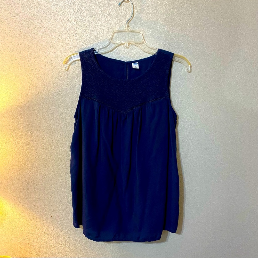 Blue sleeveless cotton top
